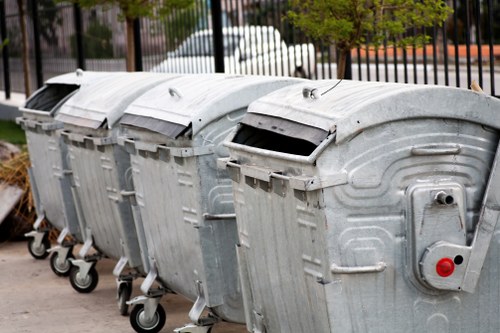 Advanced recycling technologies used in builders waste clearance