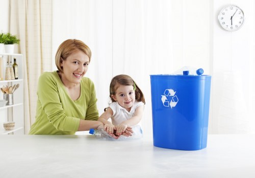 Efficient packing and labeling during house clearance